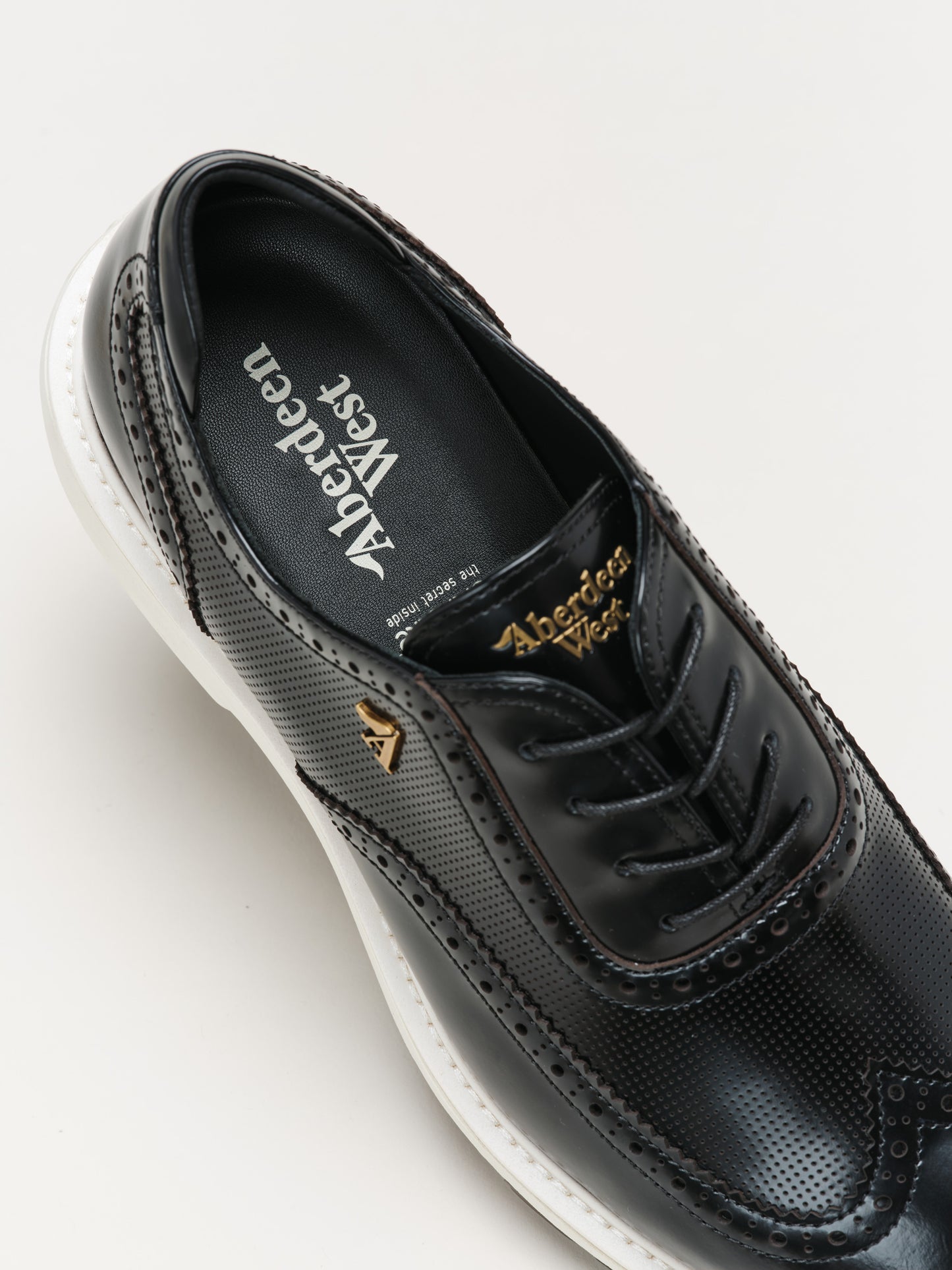 AW Wing Tip