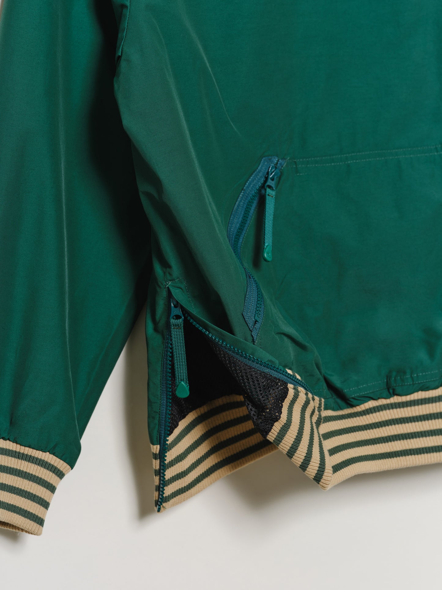 Nylon Pullover Jacket