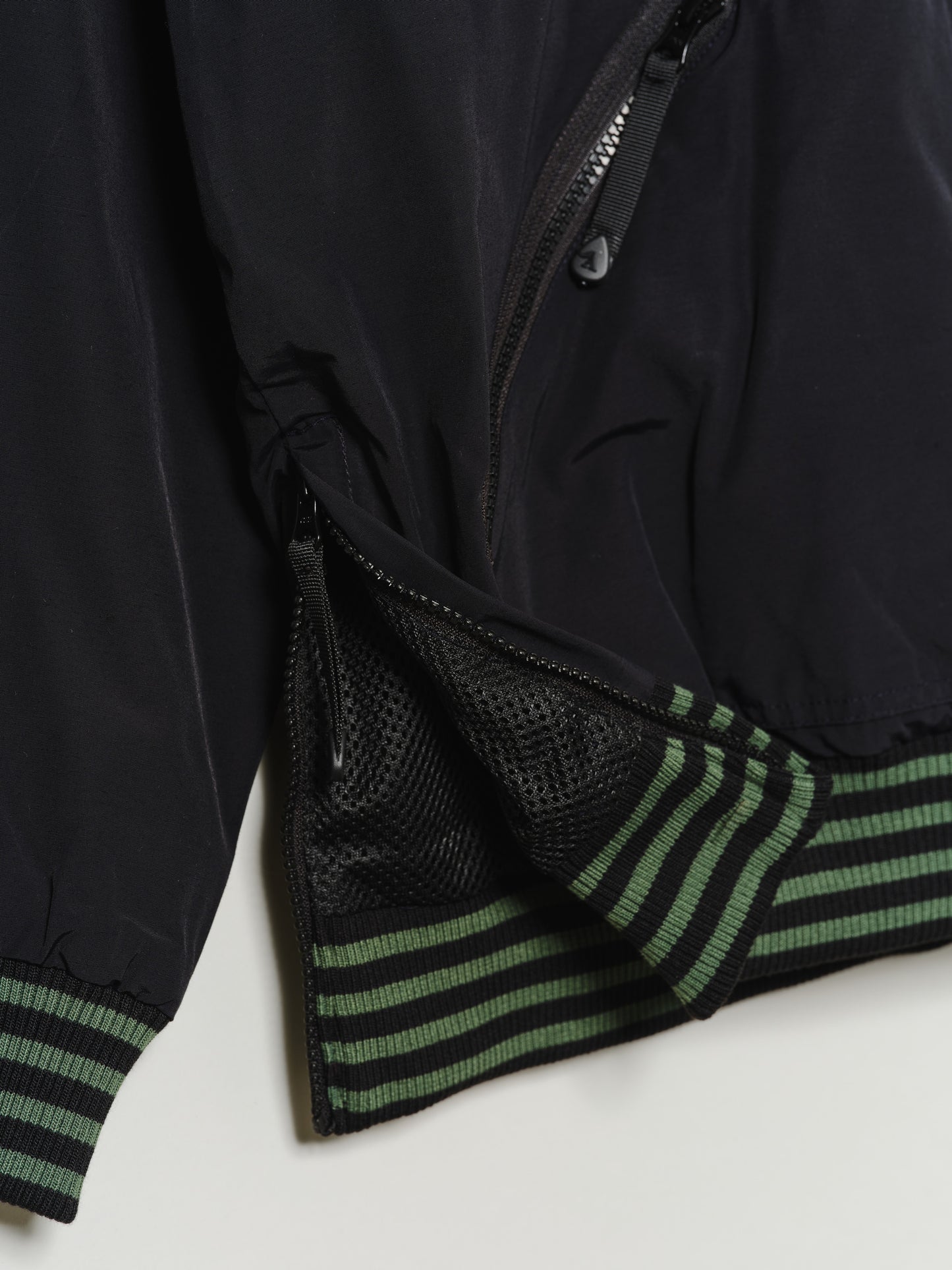 Nylon Pullover Jacket